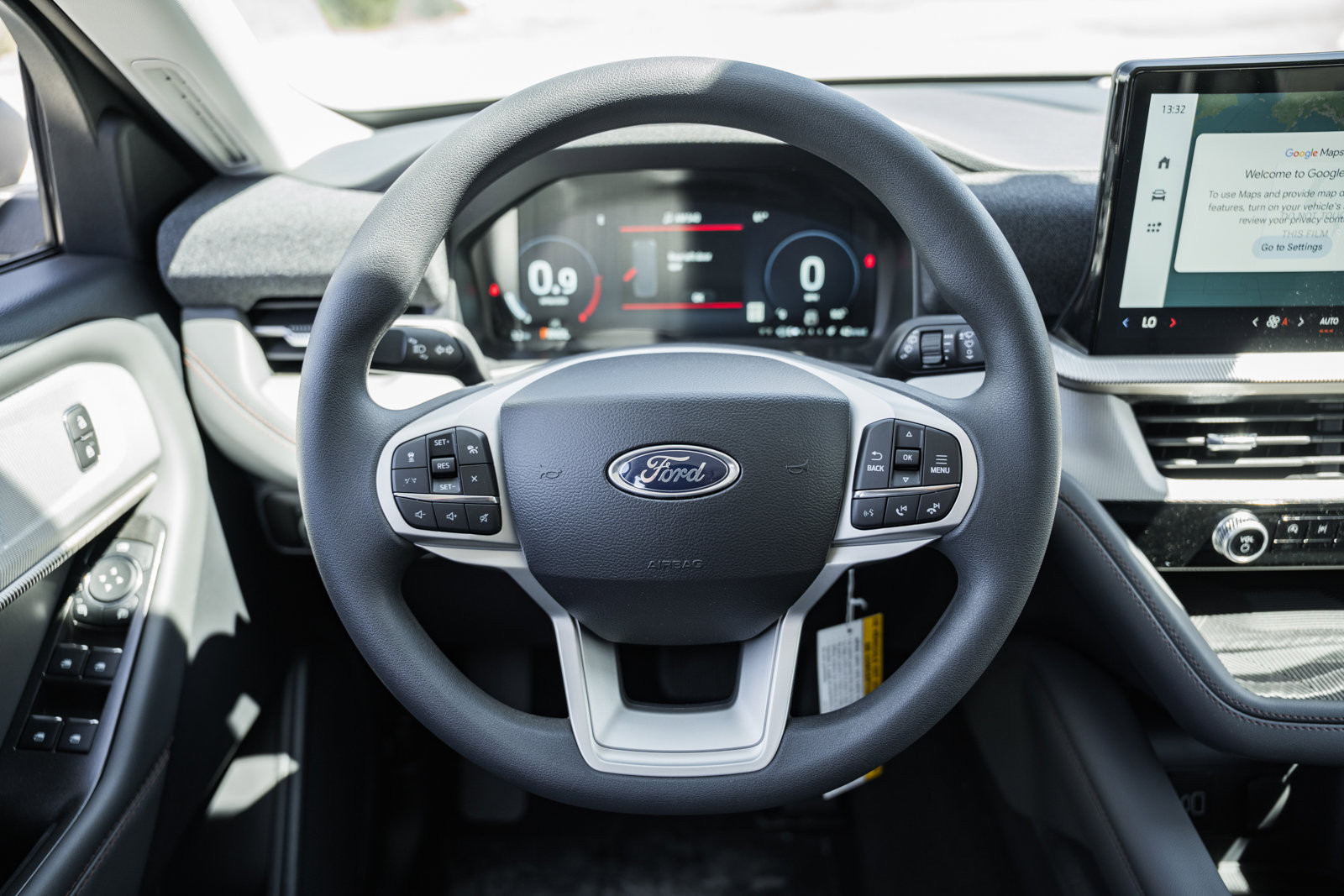 New 2026 Ford Explorer Active RWD image 29