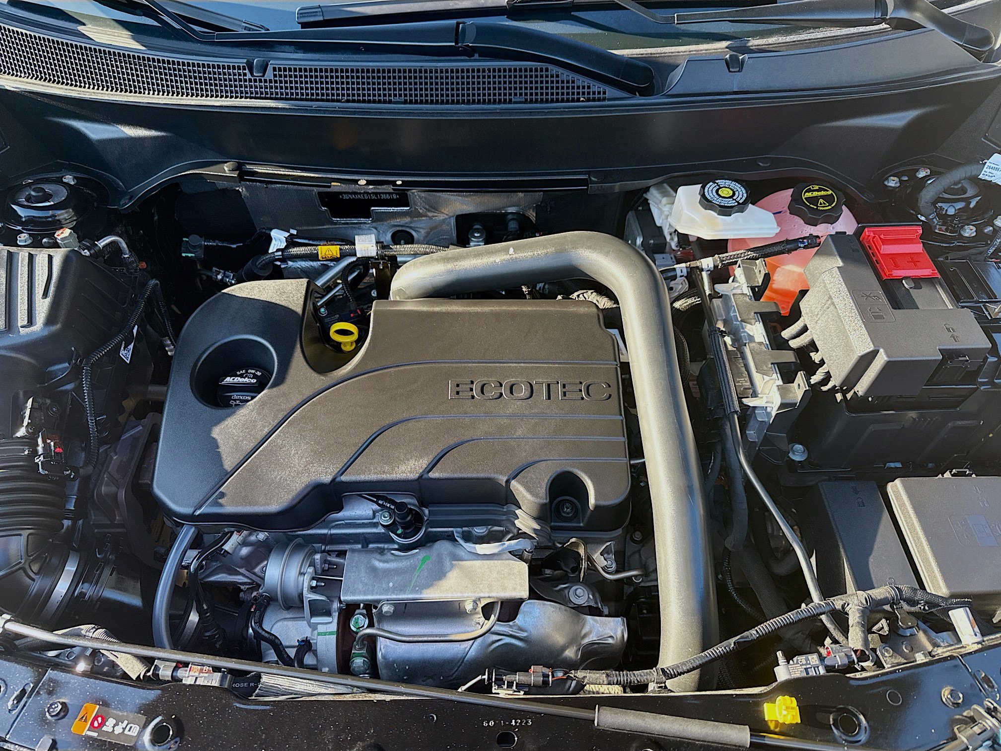 Used 2025 Chevrolet Equinox ACTIV w/ Safety and Technology Package image 36