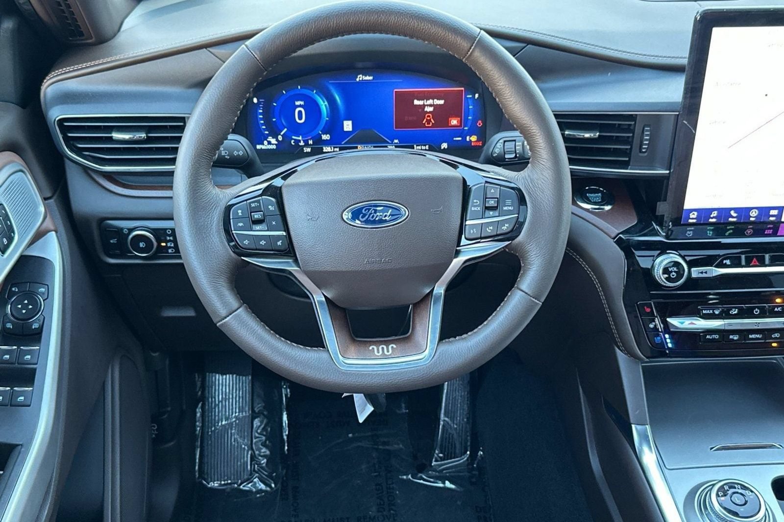 New 2024 Ford Explorer King Ranch w/ Technology Package RWD image 18
