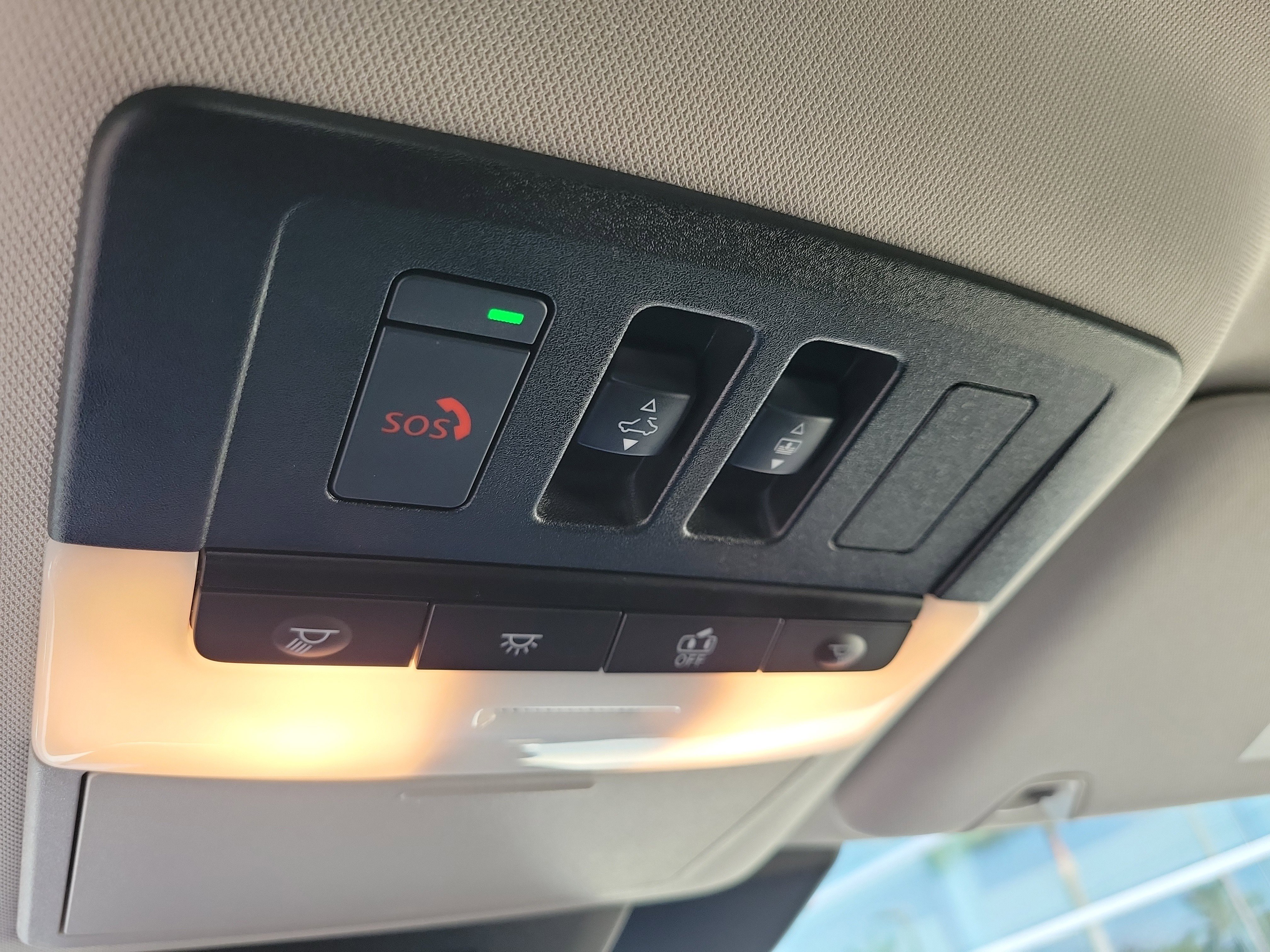Used 2024 Nissan Pathfinder Platinum w/ Cargo Package AWD/4WD image 19