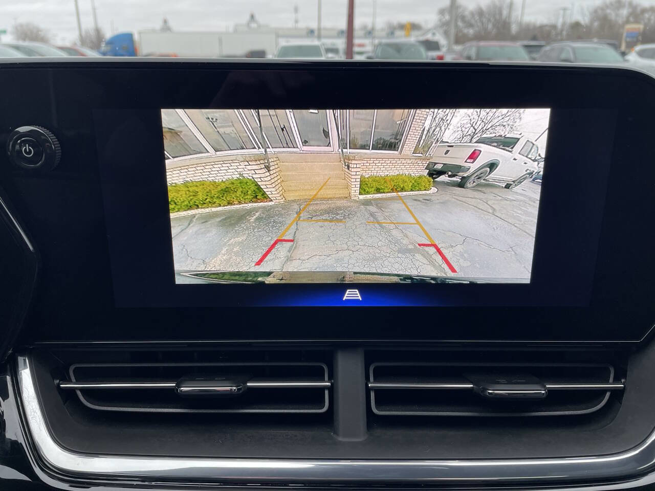 Used 2025 Chevrolet Trax RS w/ Sunroof Package image 20