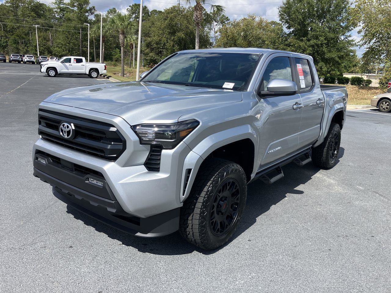 New 2025 Toyota Tacoma SR5