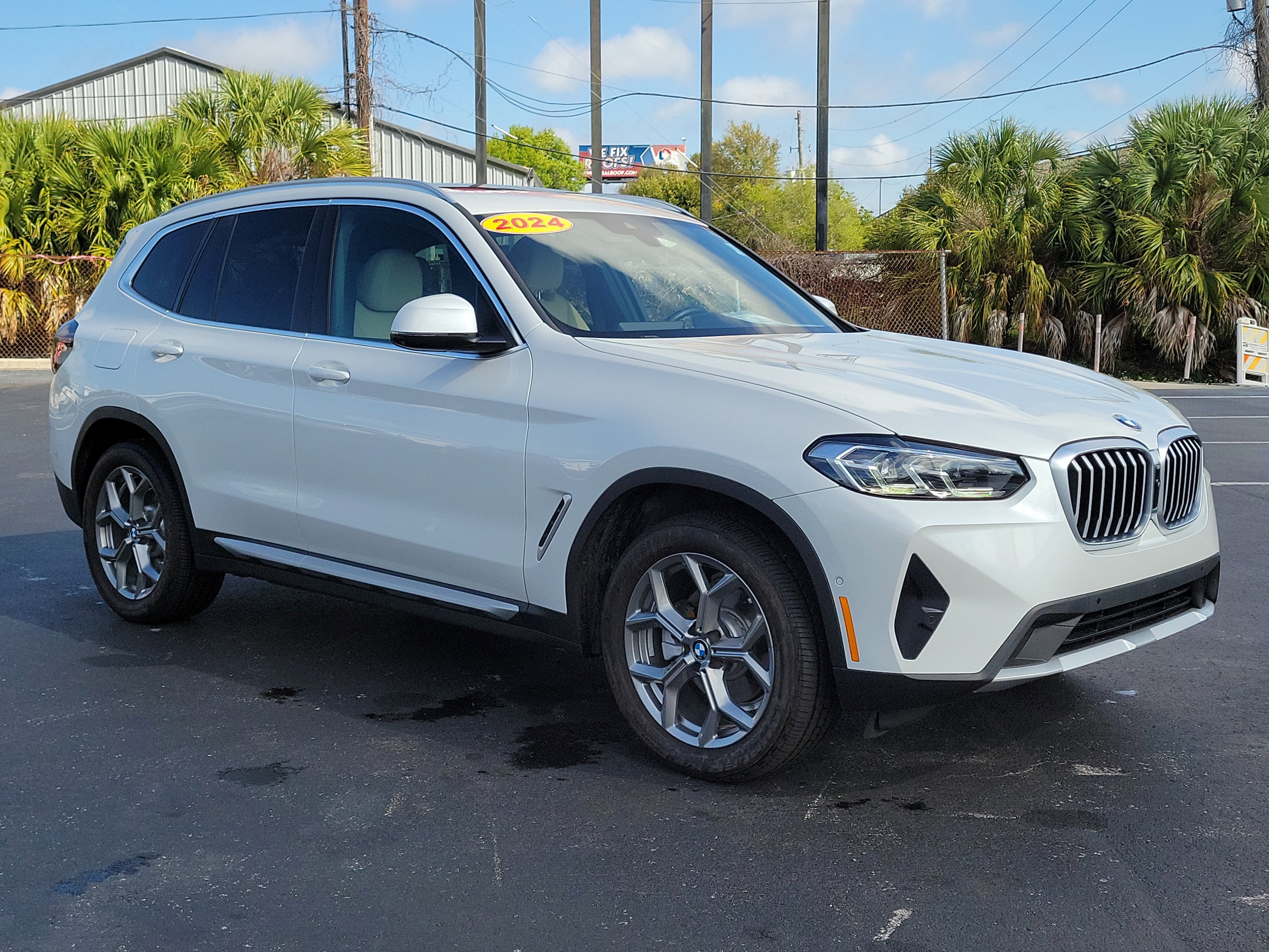 Used 2024 BMW X3 sDrive30i w/ Convenience Package image 2