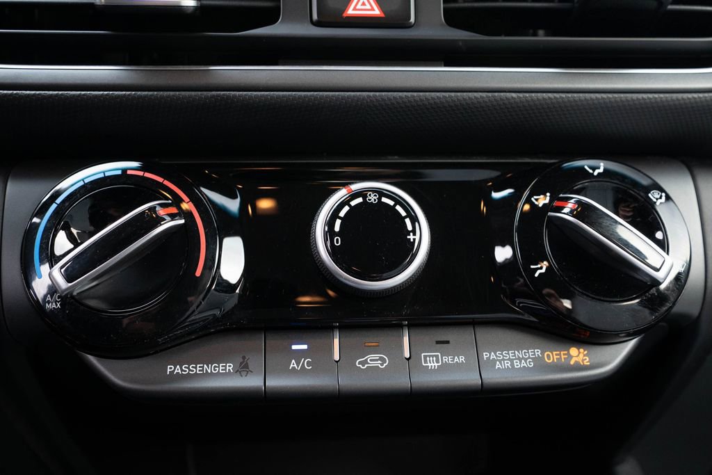 Used 2023 Hyundai Kona SEL image 25