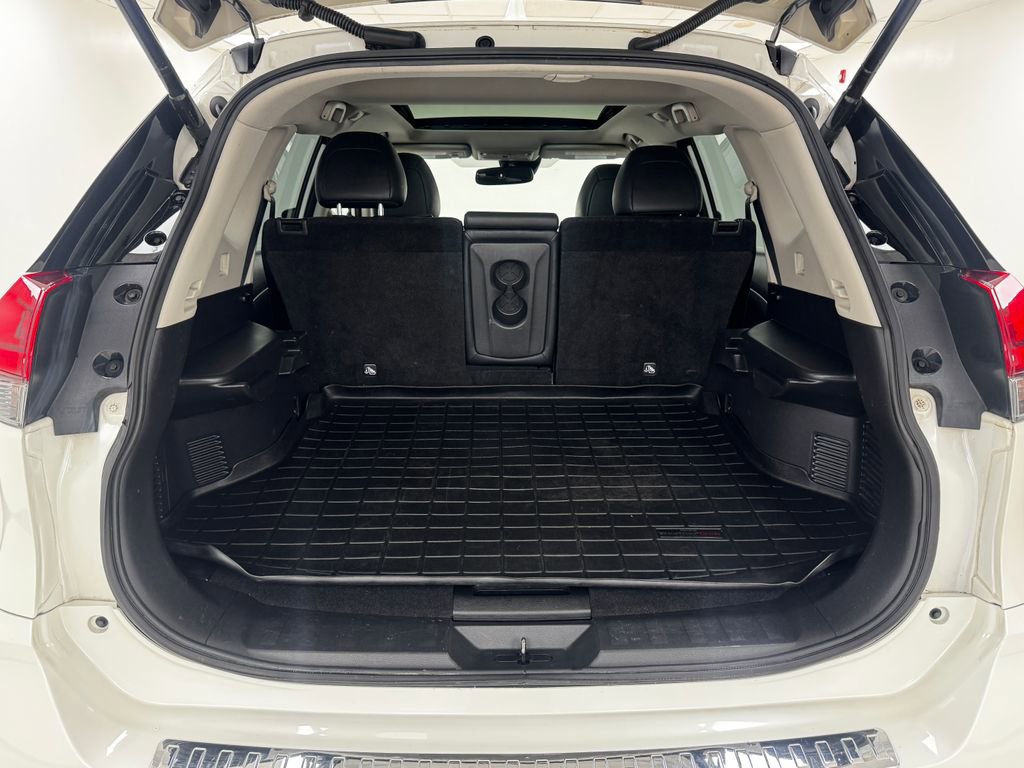 Used 2018 Nissan Rogue SL w/ Premium Package image 37
