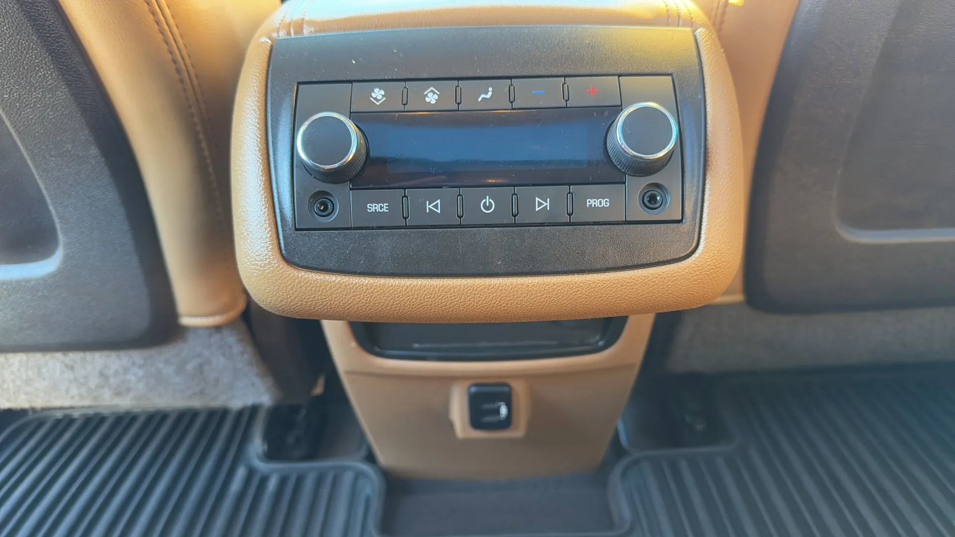 Used 2017 Buick Enclave Premium w/ Experience Buick Package image 29