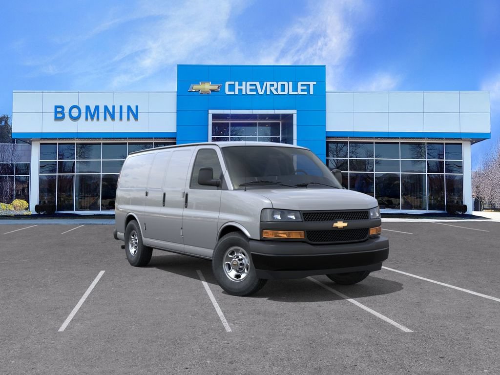 New 2026 Chevrolet Express 3500 RWD image 2