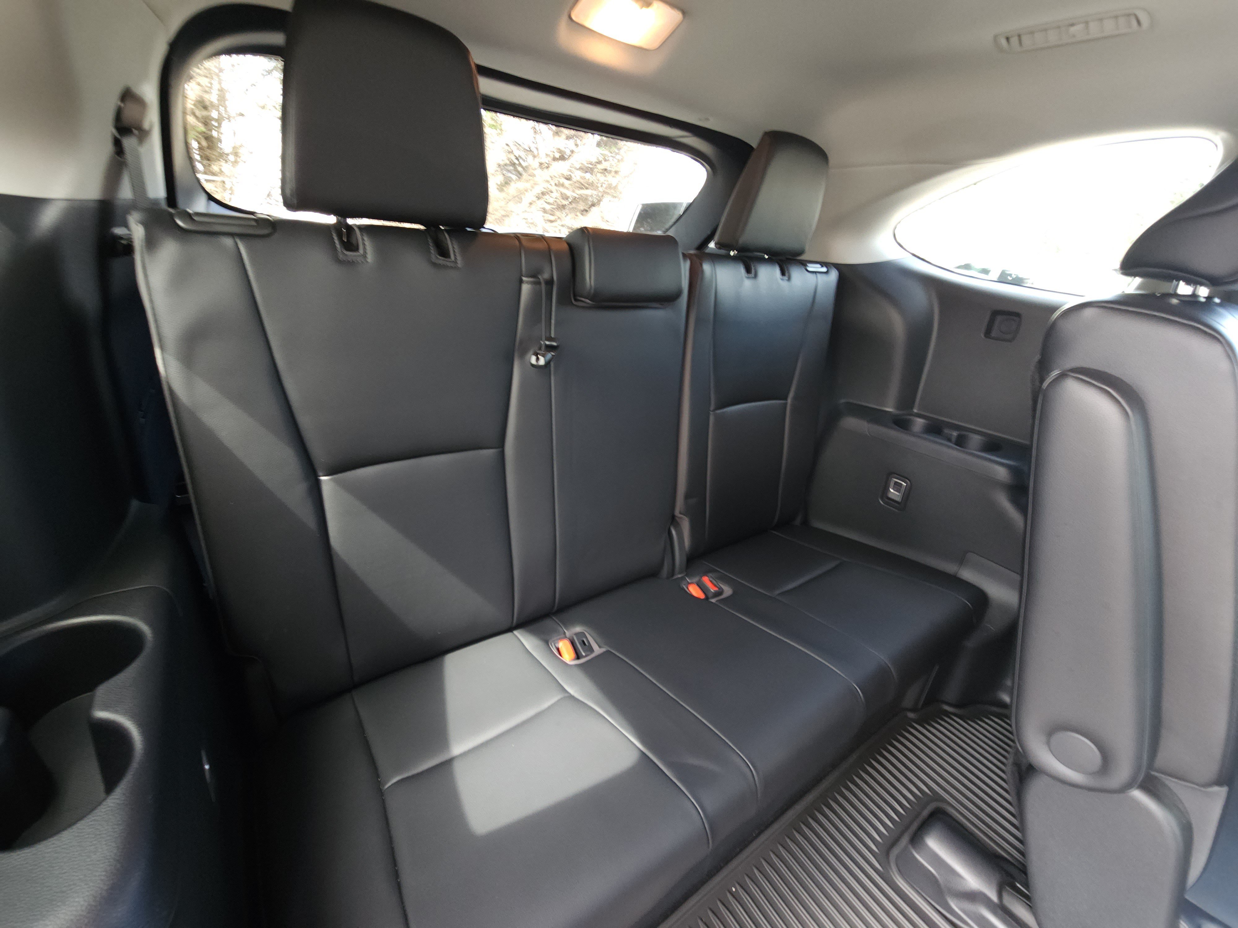Used 2023 Toyota Highlander XLE FWD image 14