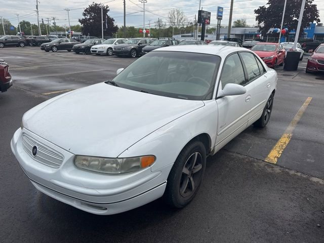 Used 2000 Buick Regal LS w/ LSE Chrome Wheel Pkg FWD image 2