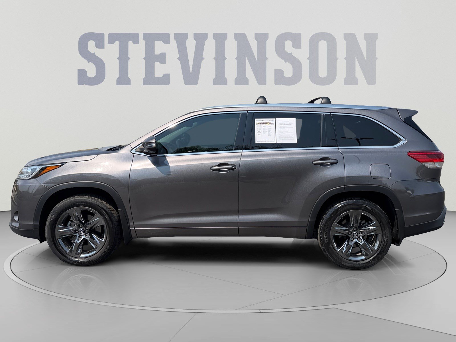 Used 2018 Toyota Highlander Limited Platinum AWD/4WD image 2
