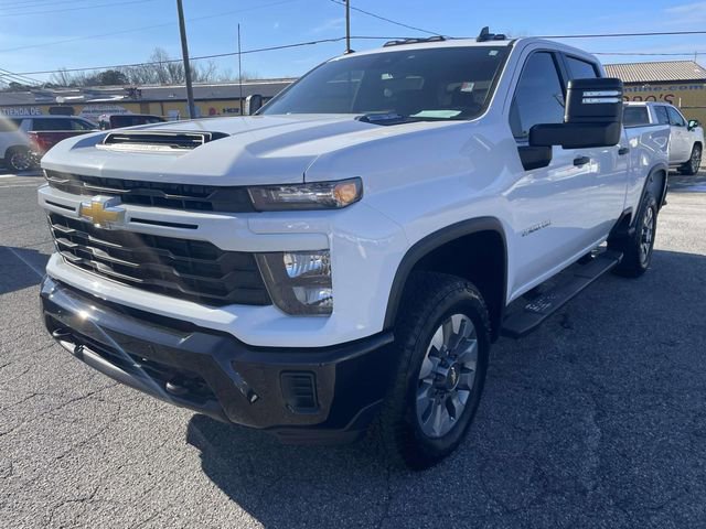 Used 2025 Chevrolet Silverado 2500 Custom w/ Custom Value Package image 9