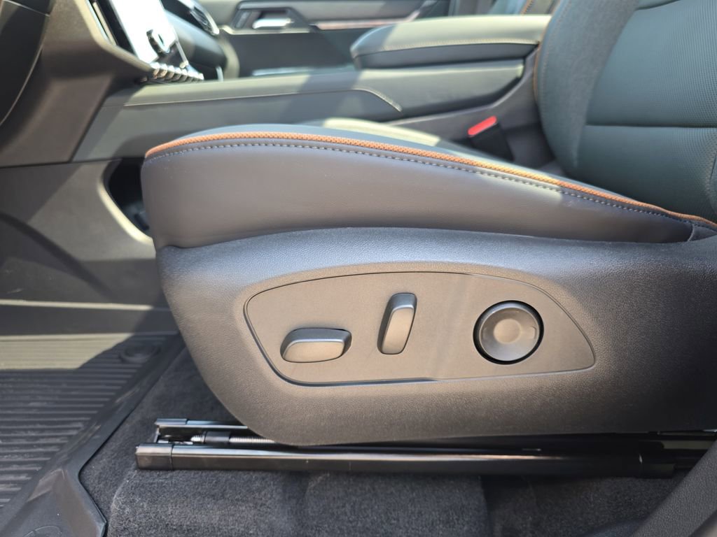 New 2026 GMC Acadia AT4 w/ Luxury Package AWD/4WD image 33
