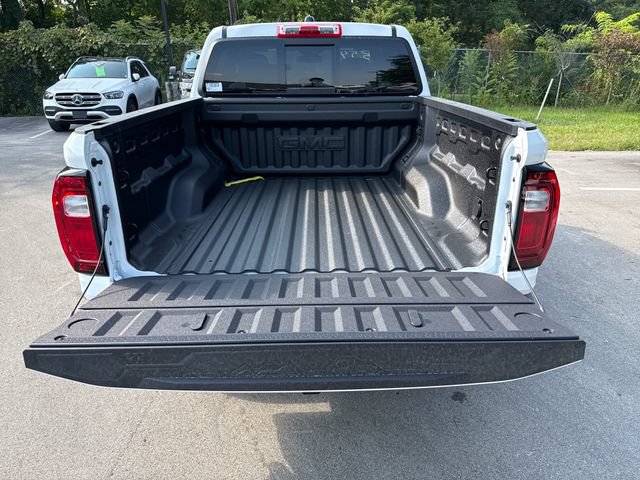 New 2026 GMC Canyon Denali w/ LPO, Black Badging Package AWD/4WD image 9