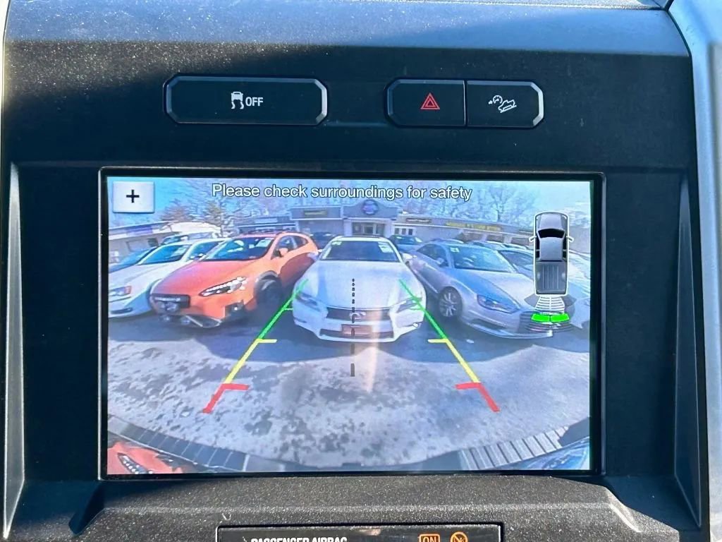 Used 2018 Ford F250 Lariat w/ Chrome Package image 23