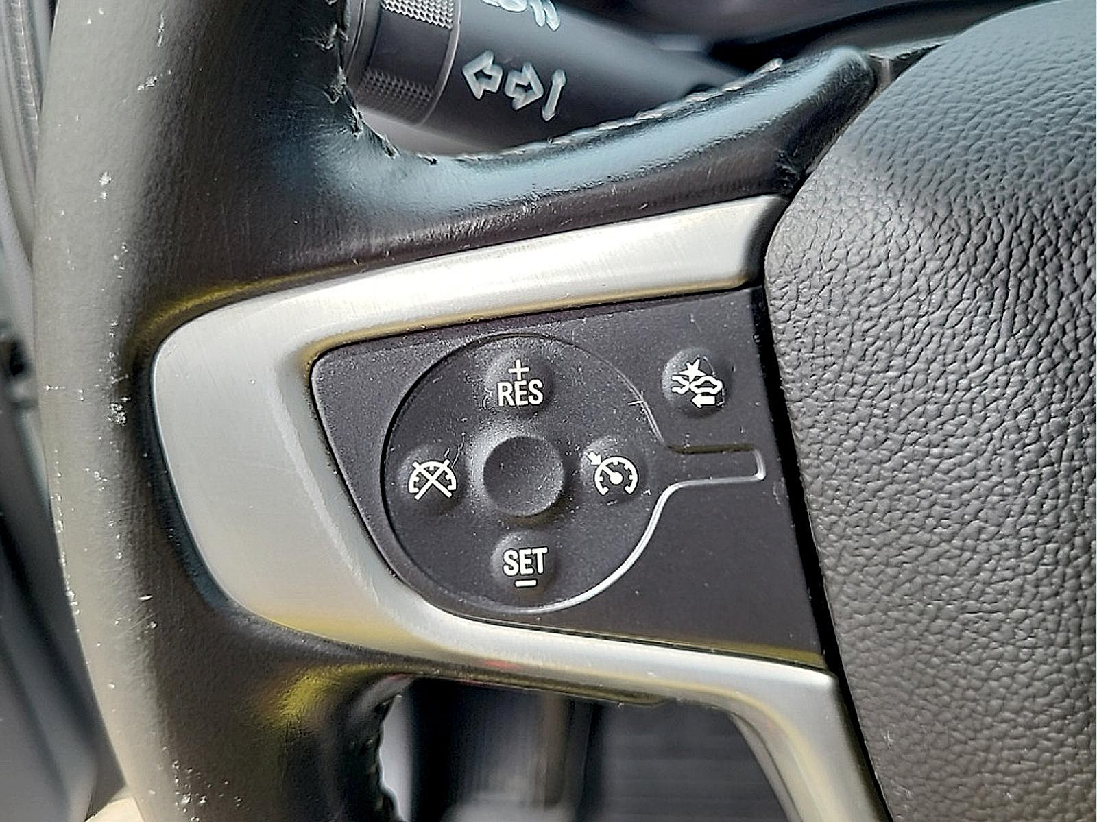 Used 2018 GMC Canyon SLT w/ Driver Alert Package AWD/4WD image 17