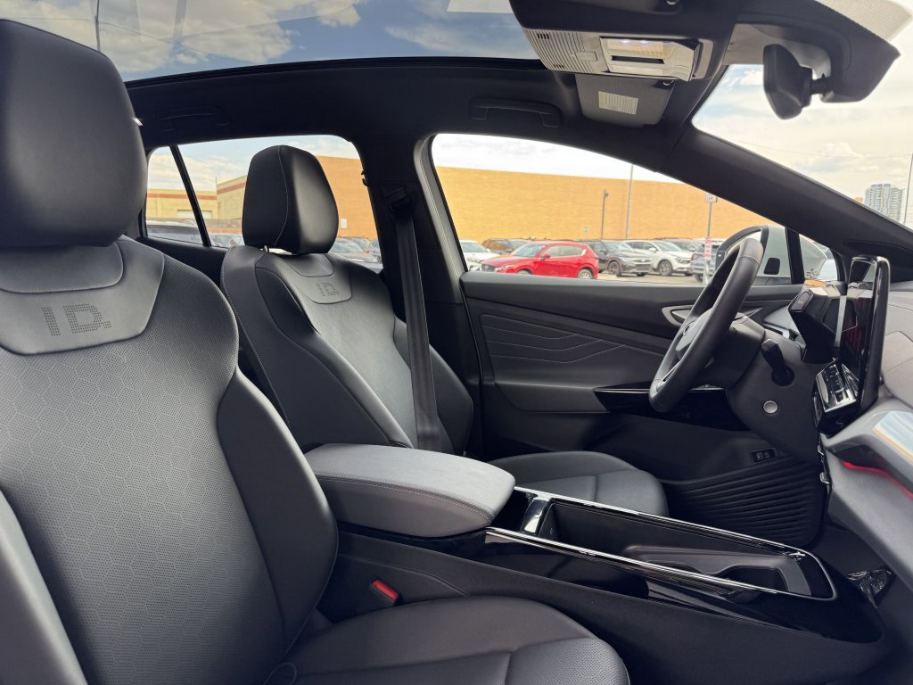 Used 2024 Volkswagen ID.4 S RWD image 40