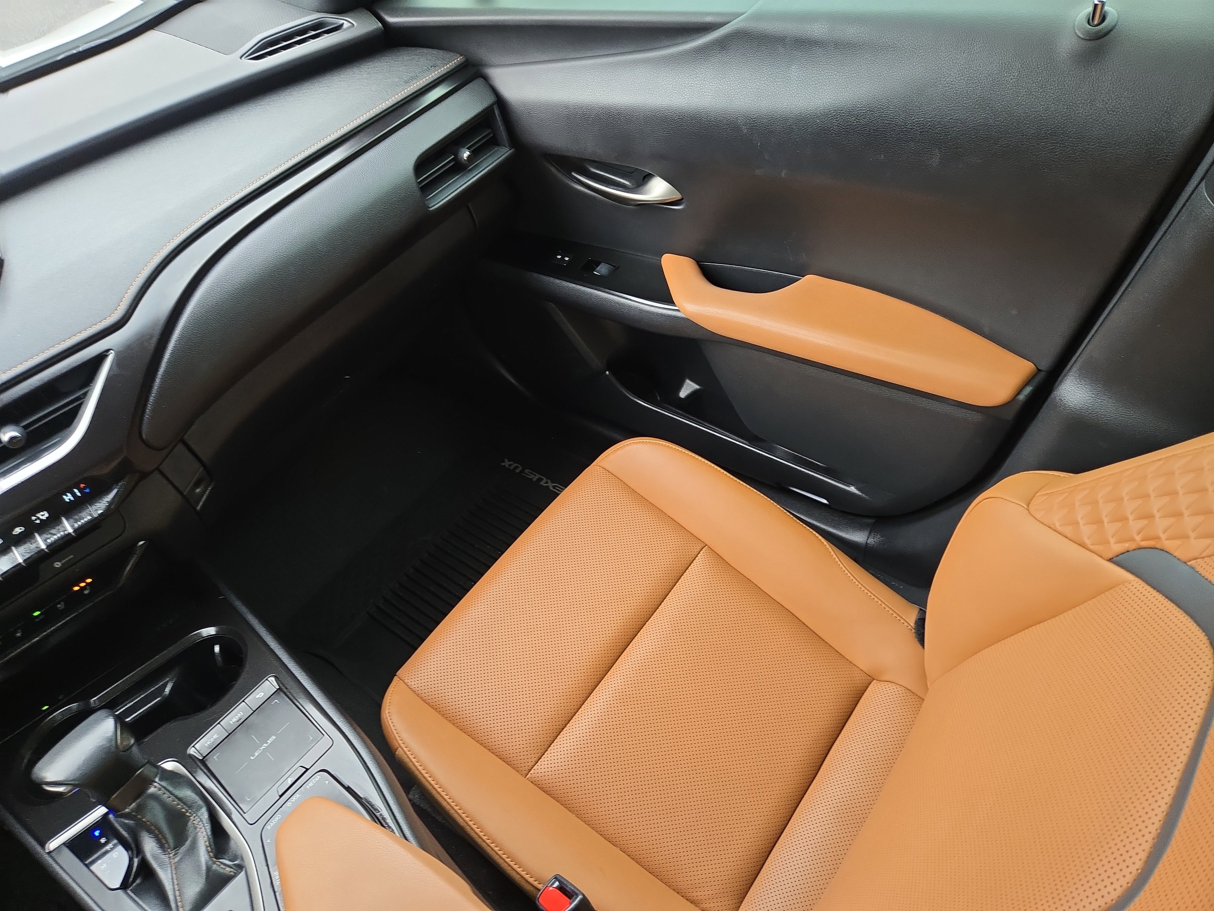 Used 2022 Lexus UX 200 200 Base image 15