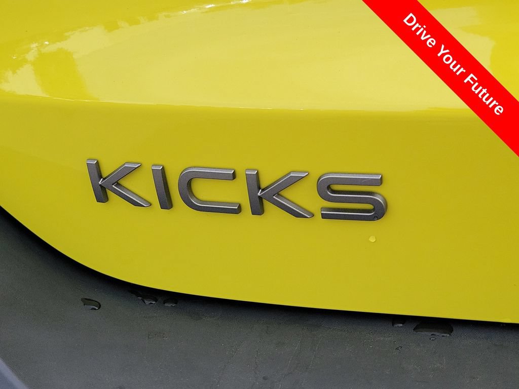 Used 2025 Nissan Kicks SR AWD/4WD image 30