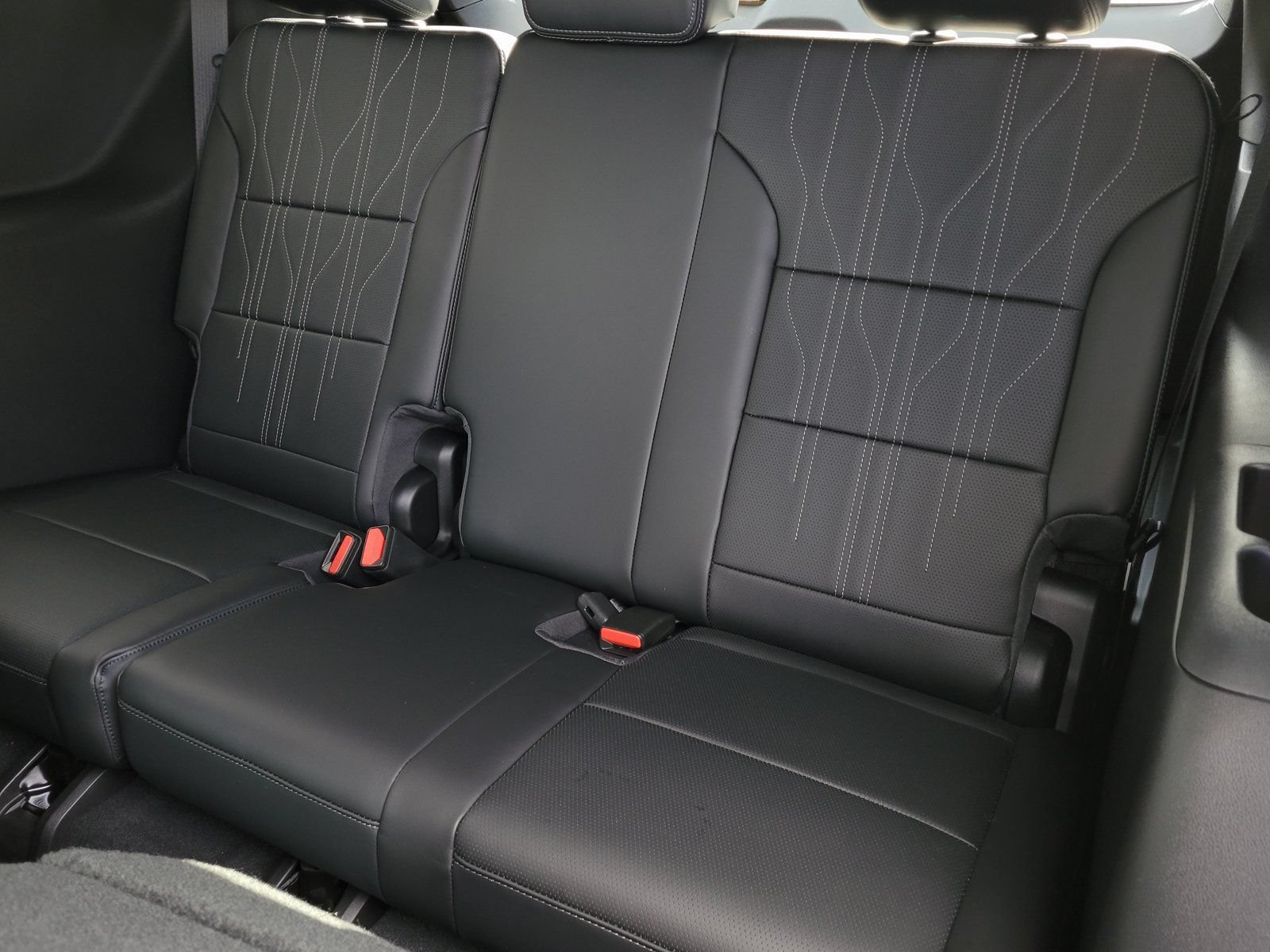 New 2026 Buick Enclave Avenir w/ Super Cruise Package FWD image 8