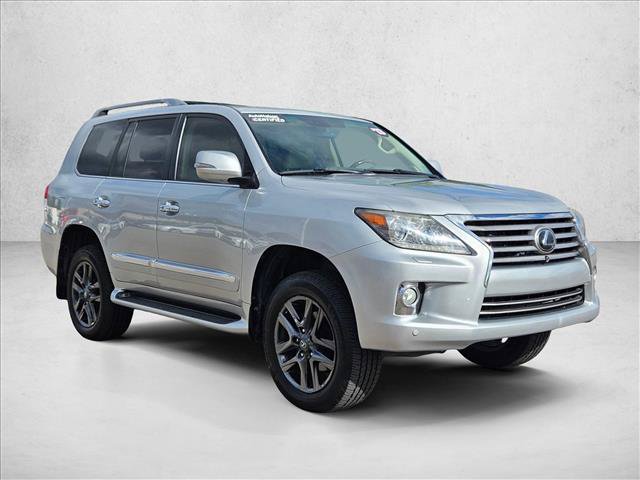 Used 2013 Lexus LX 570 4WD w/ Luxury Pkg w/Pre-crash image 3
