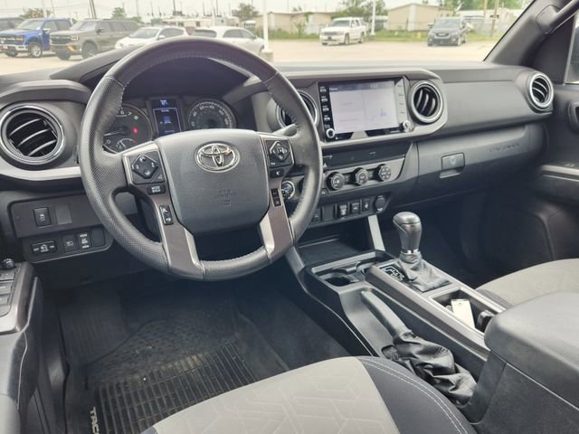 Used 2020 Toyota Tacoma TRD Off-Road AWD/4WD image 10