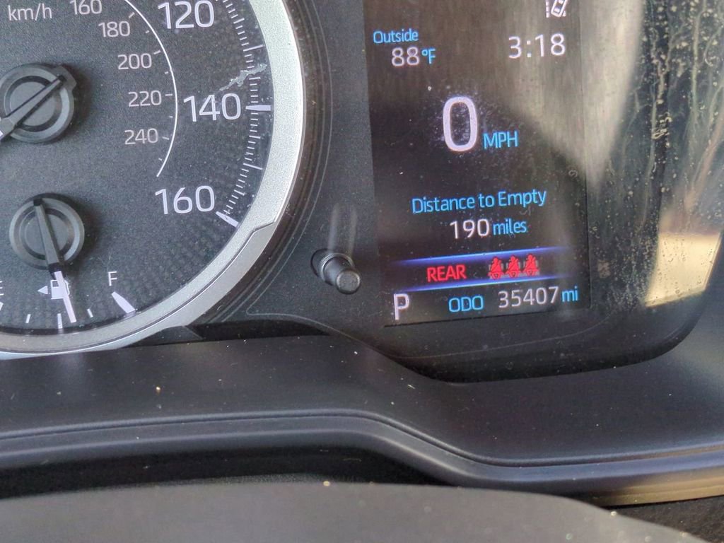 Certified 2020 Toyota Corolla LE image 25