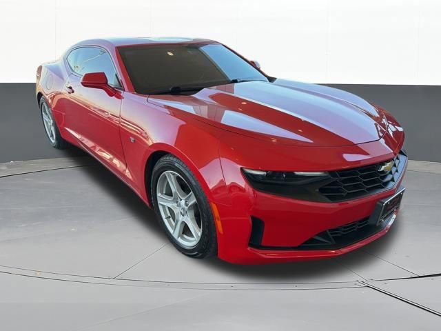 Used 2022 Chevrolet Camaro LT image 1