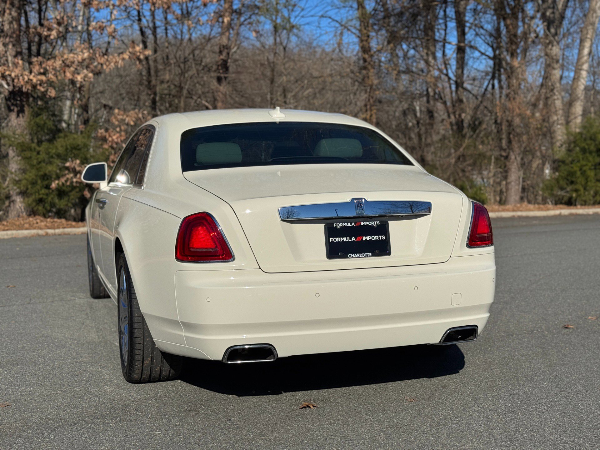 Used 2013 Rolls-Royce Ghost image 9