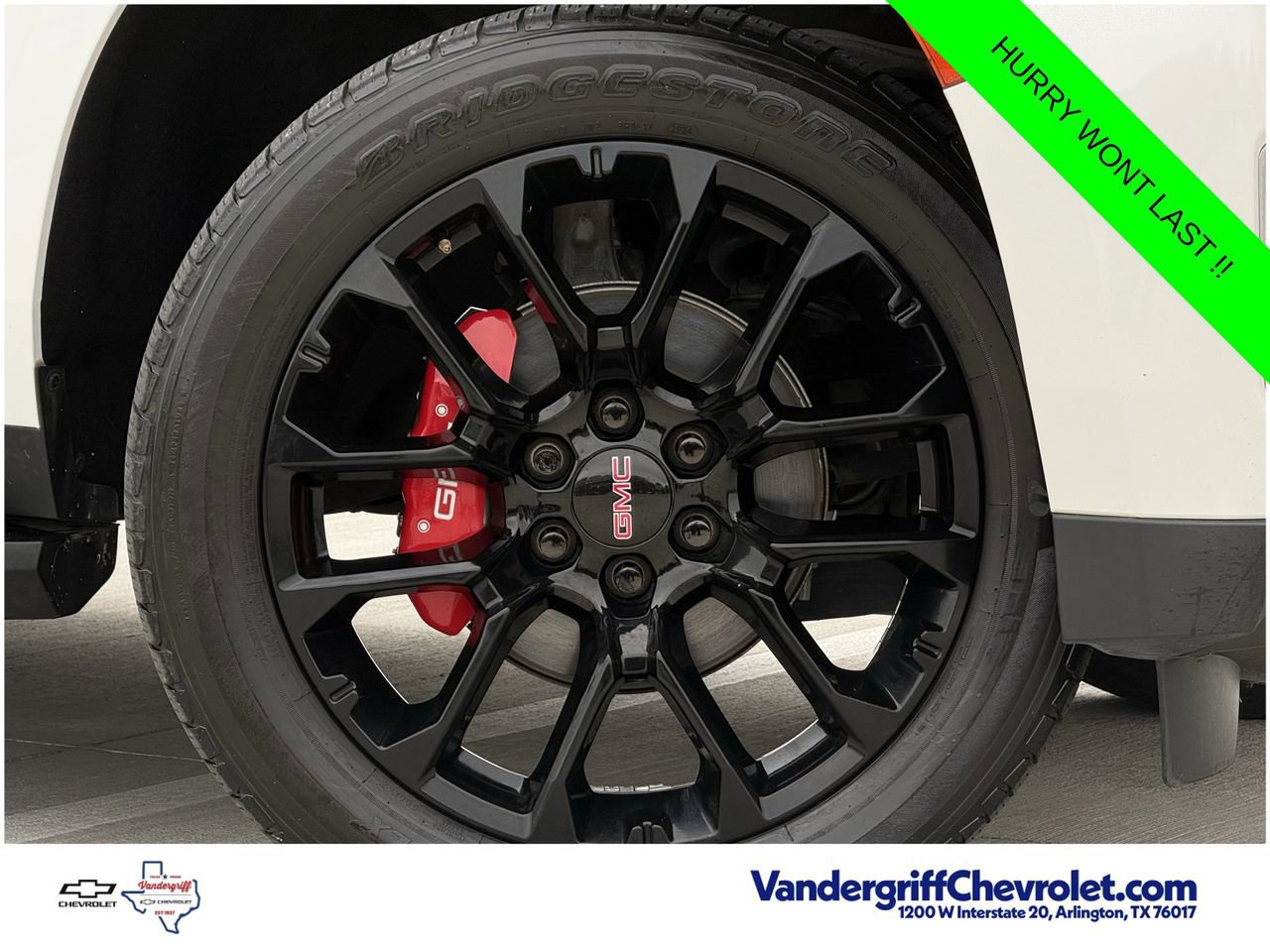 Used 2022 GMC Yukon SLT w/ SLT Luxury Package AWD/4WD image 9
