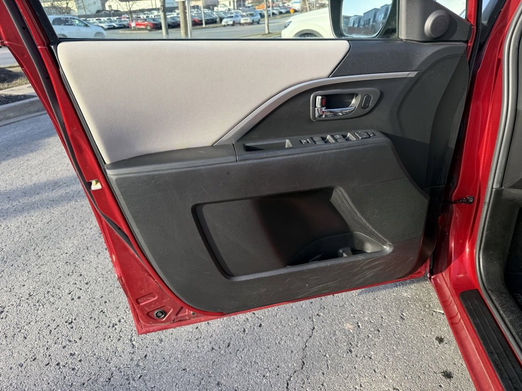 Used 2013 MAZDA MAZDA5 Sport image 16