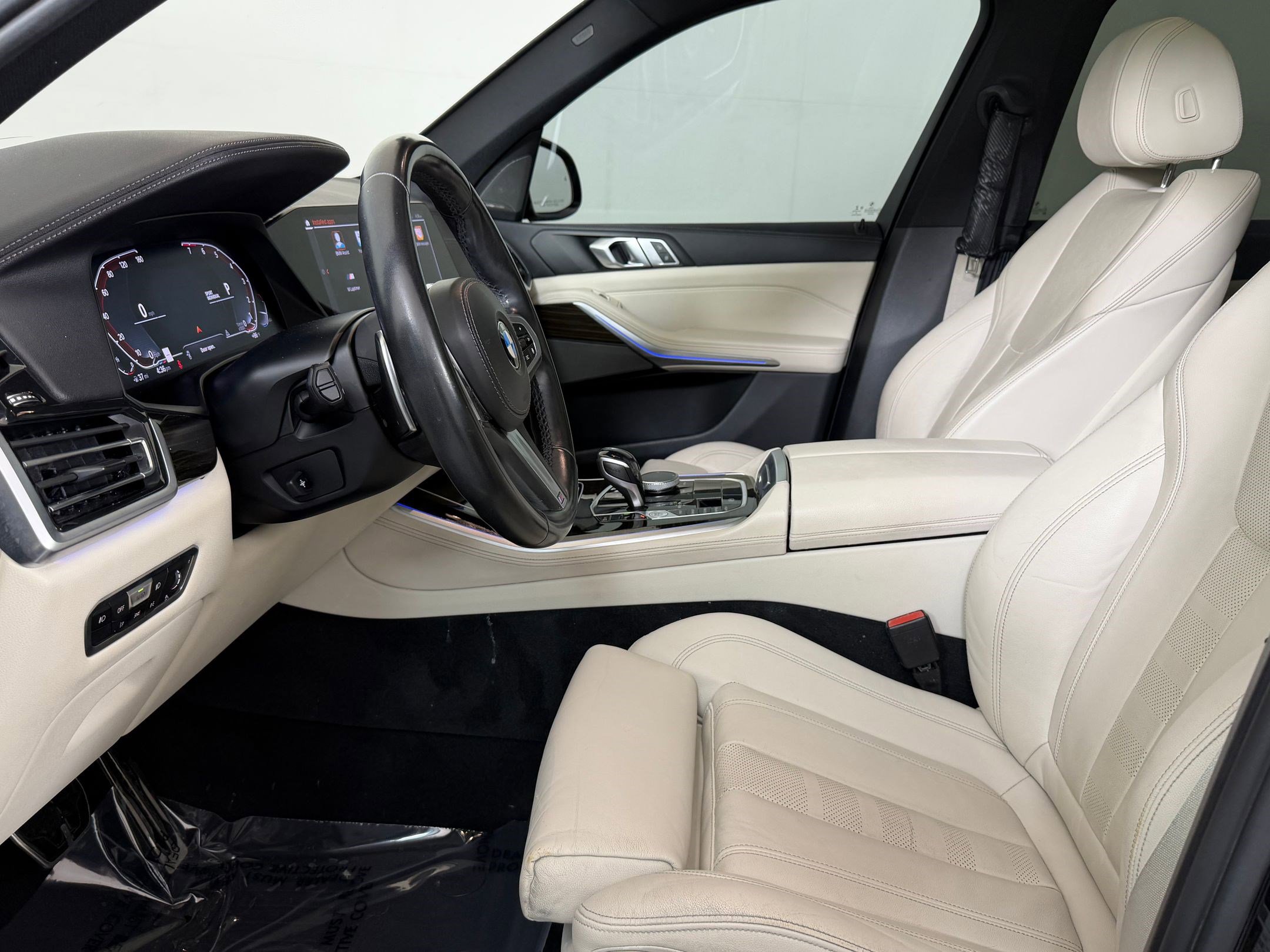 Used 2020 BMW X5 sDrive40i w/ M Sport Package RWD image 5