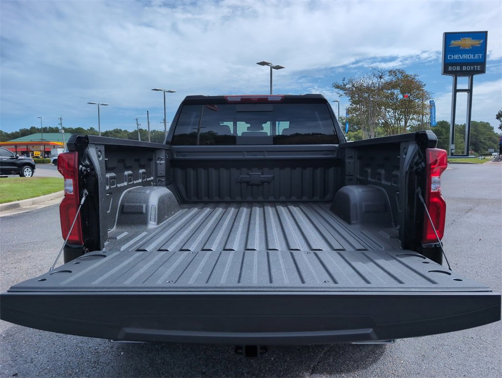 New 2026 Chevrolet Silverado 1500 High Country w/ LPO, Dark Essentials Package image 31