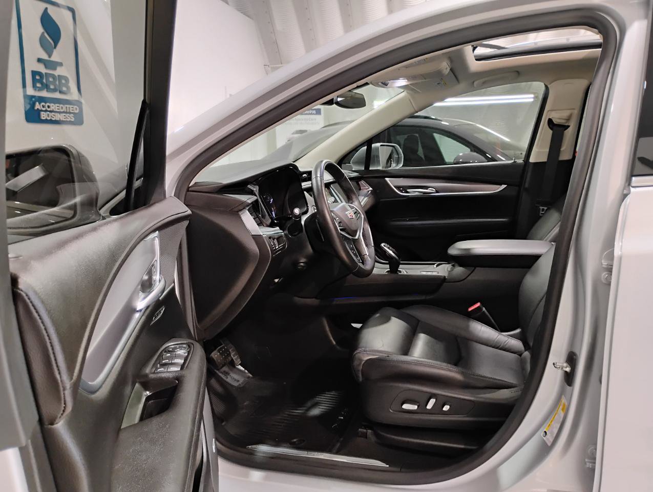 Used 2018 Cadillac XT5 Luxury w/ Driver Awareness Package image 77