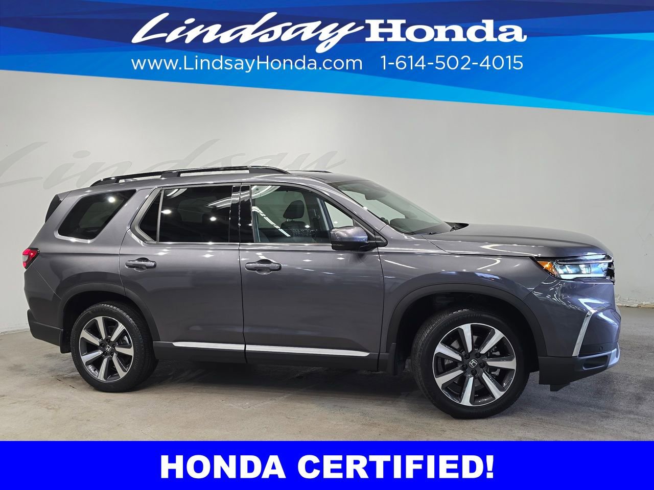 Certified 2023 Honda Pilot Touring image 3