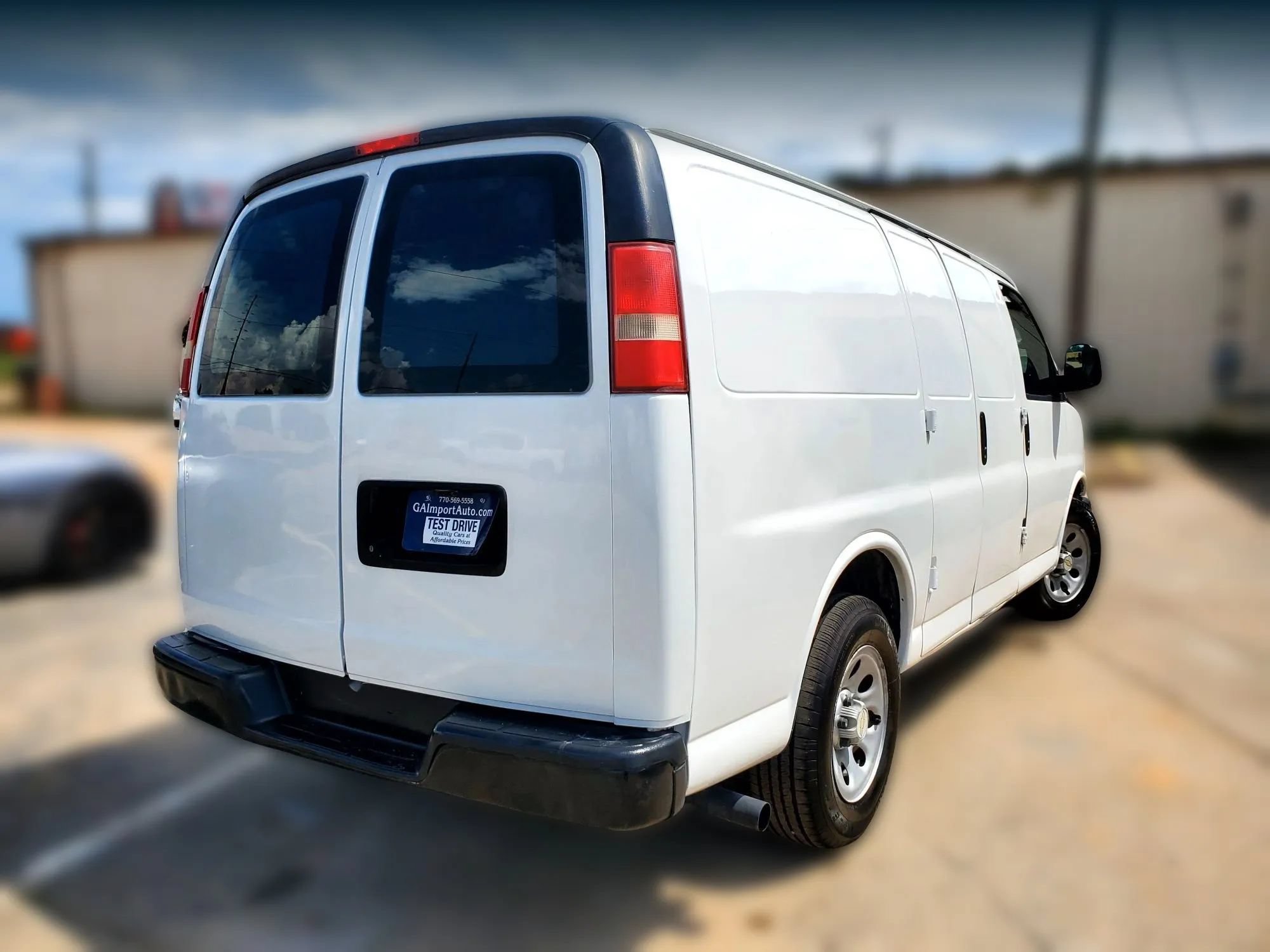 Used 2014 Chevrolet Express 1500 RWD image 12