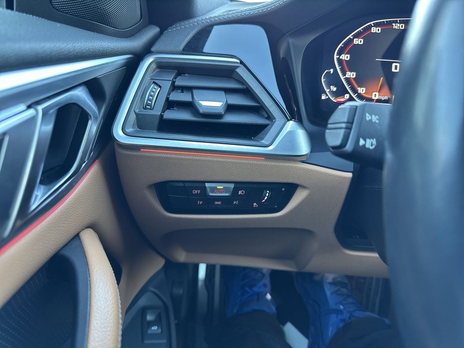 Used 2023 BMW 440i xDrive Convertible w/ Premium Package image 21