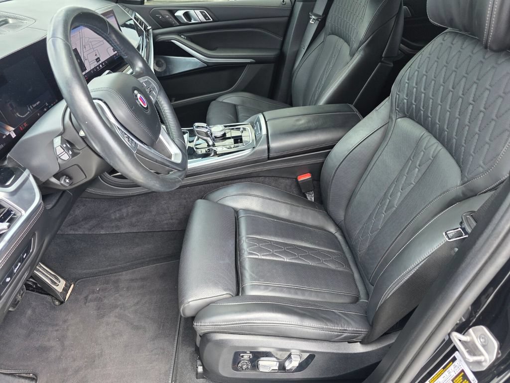 Certified 2025 BMW ALPINA XB7 AWD/4WD image 6
