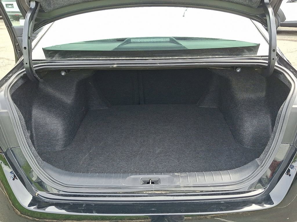 Used 2025 Nissan Altima 2.5 SV image 28