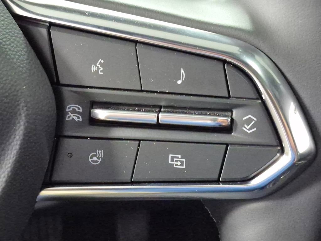 New 2026 Chevrolet Equinox LT w/ Convenience Package II FWD image 13