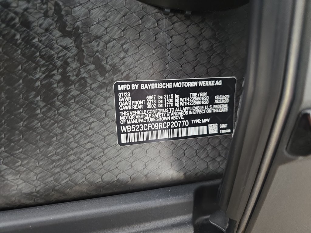 Certified 2024 BMW iX xDrive50 w/ Premium Package AWD/4WD image 31