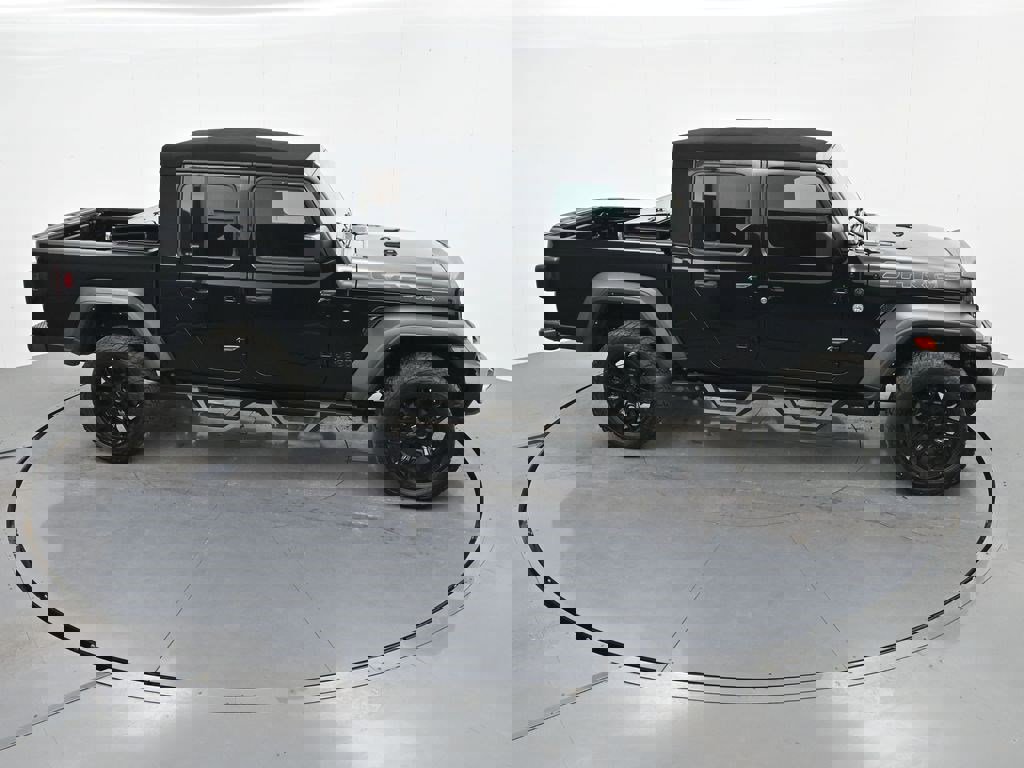 Used 2023 Jeep Gladiator Sport AWD/4WD image 19