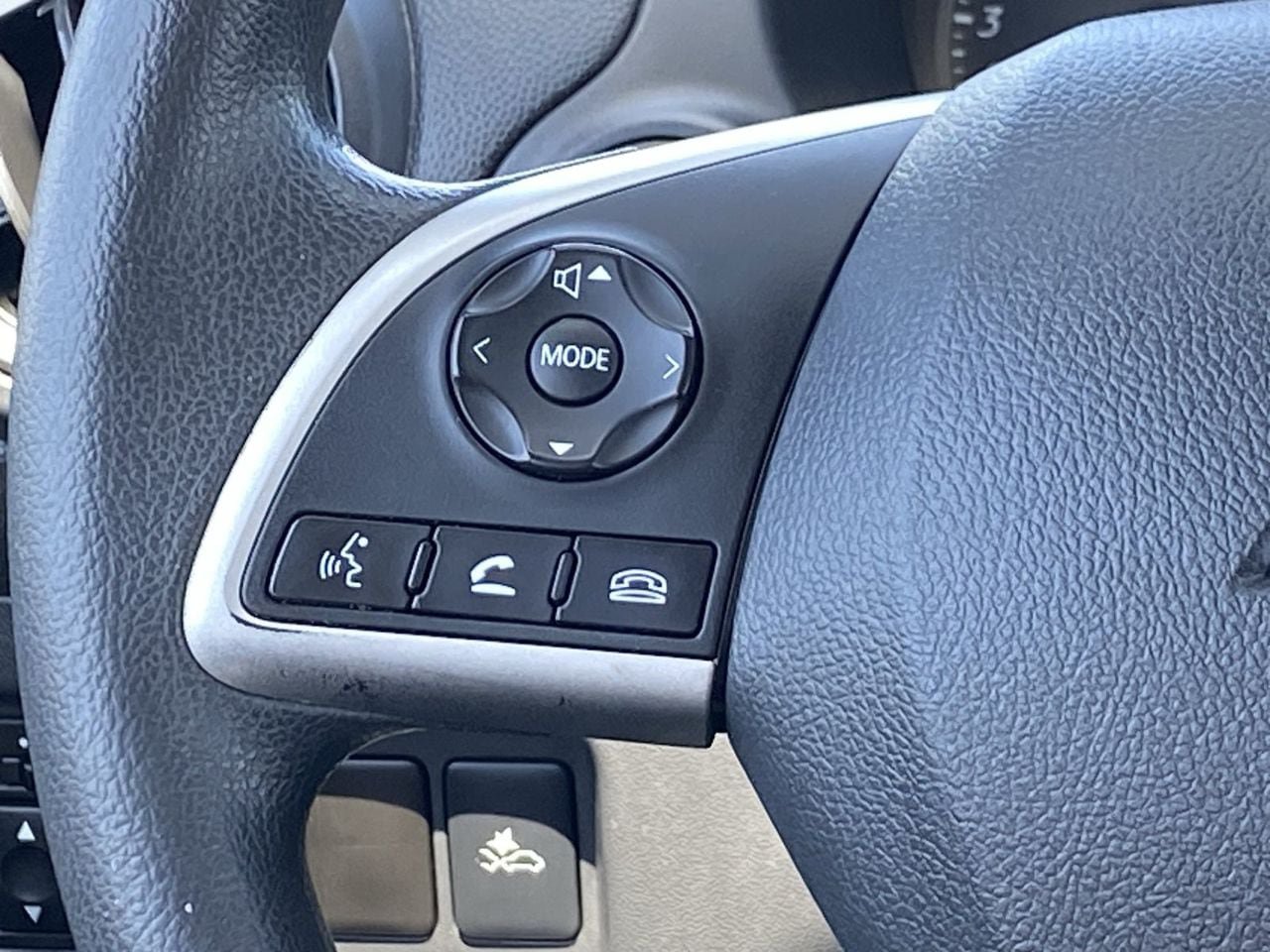 Used 2024 Mitsubishi Mirage ES FWD image 25