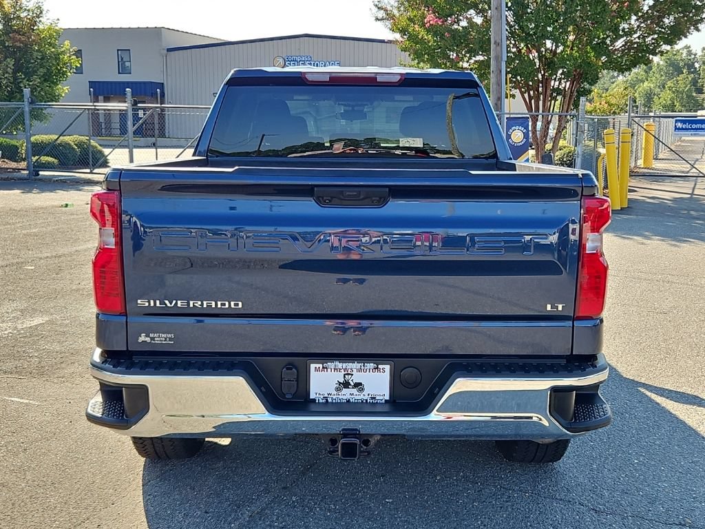 Used 2023 Chevrolet Silverado 1500 LT AWD/4WD image 6
