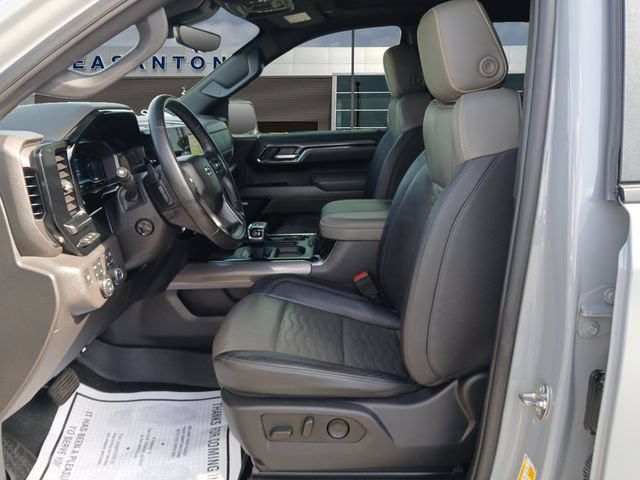 Used 2024 Chevrolet Silverado 1500 ZR2 w/ Technology Package AWD/4WD image 9