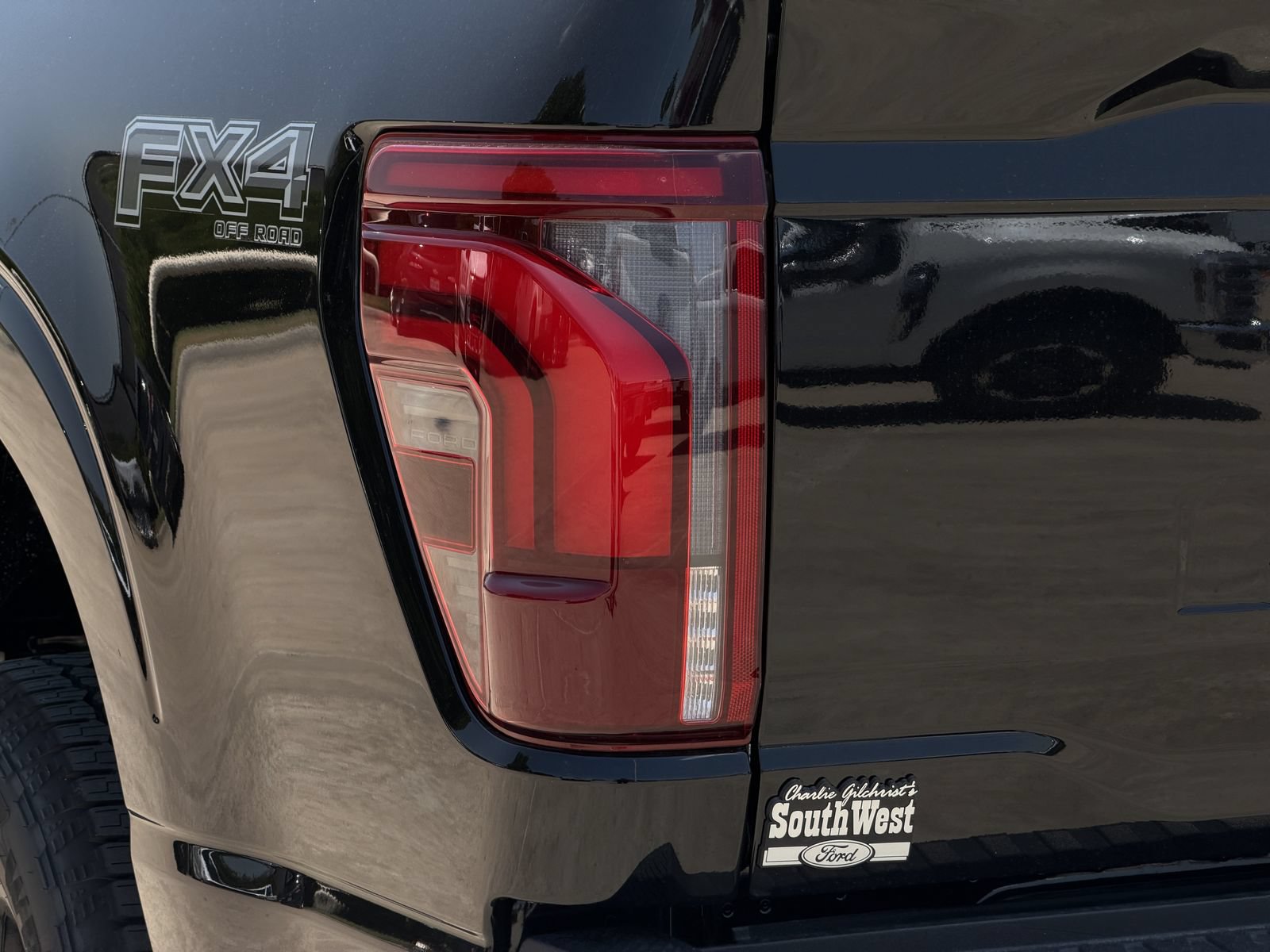 New 2026 Ford F150 Lariat w/ FX4 Off-Road Package AWD/4WD image 10