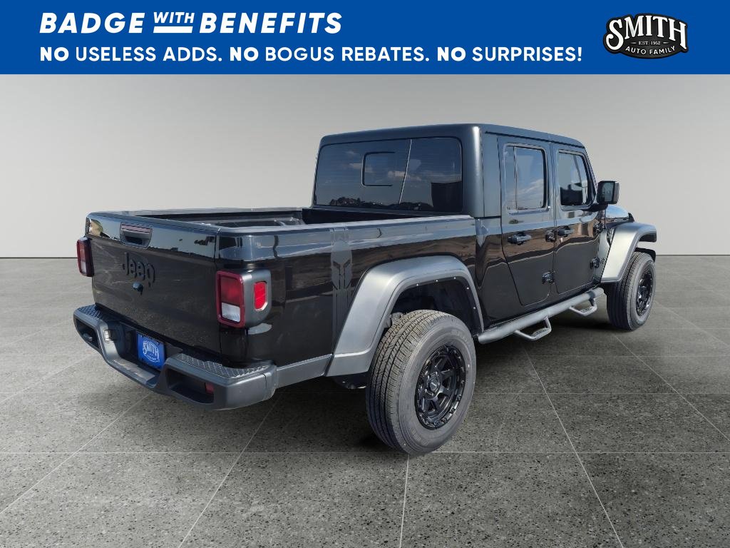 Used 2023 Jeep Gladiator Sport AWD/4WD image 4