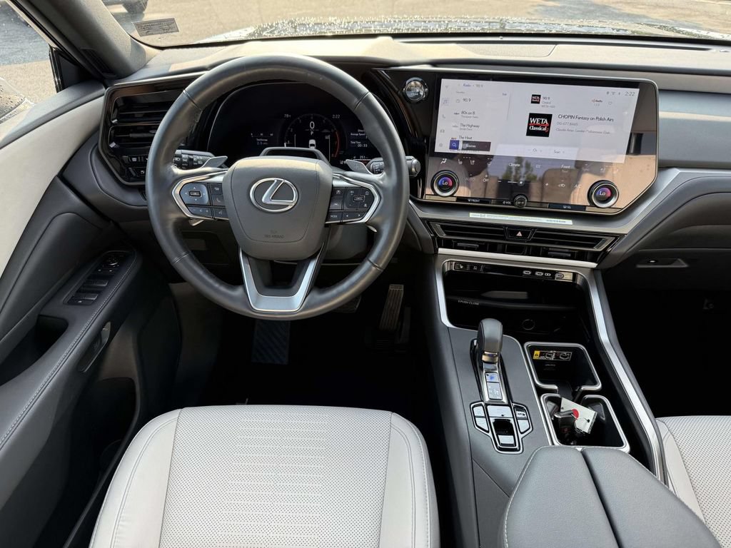 Used 2025 Lexus TX 350 AWD w/ Technology Package image 8