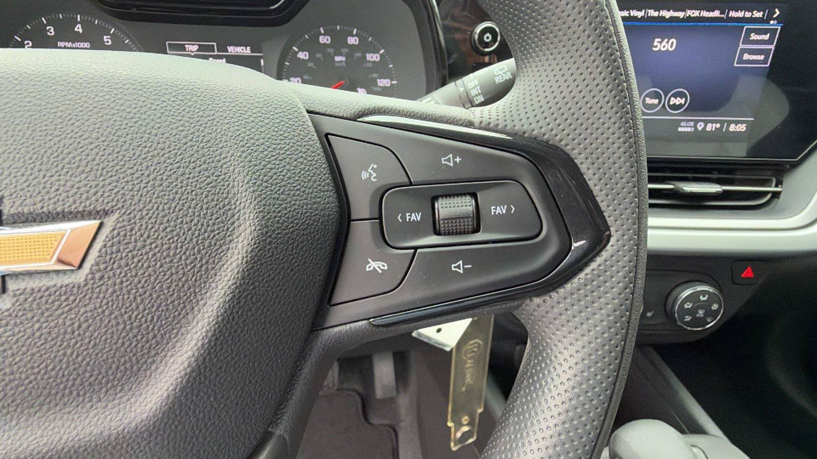 New 2026 Chevrolet Trax LS w/ LS Convenience Package FWD image 23