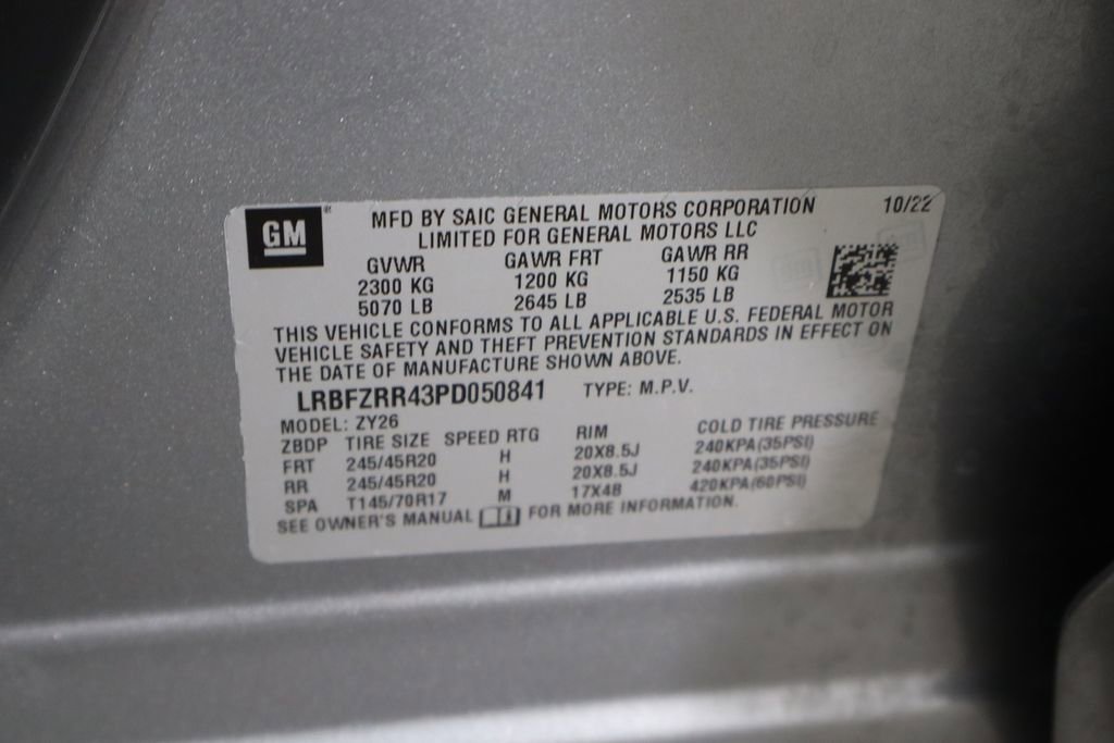 Used 2023 Buick Envision Avenir FWD image 43