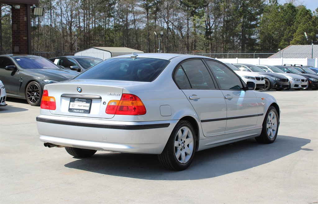 Used 2005 BMW 325i Sedan image 7